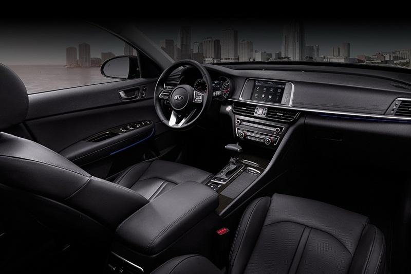 Cận cảnh Kia Optima vừa ra mắt, đối thủ trực tiếp Toyota Camry
