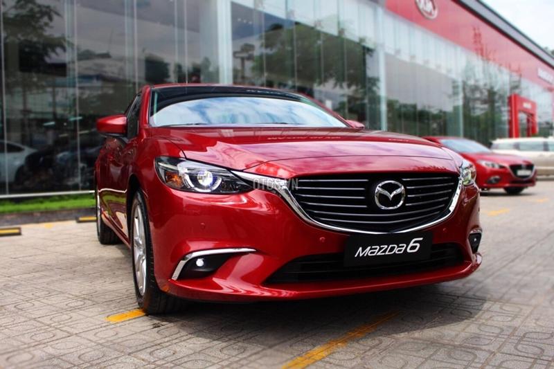 Chọn Mazda6 2018 hay Toyota Corolla Altis 2018 cho công ty trong tầm giá 850 triệu