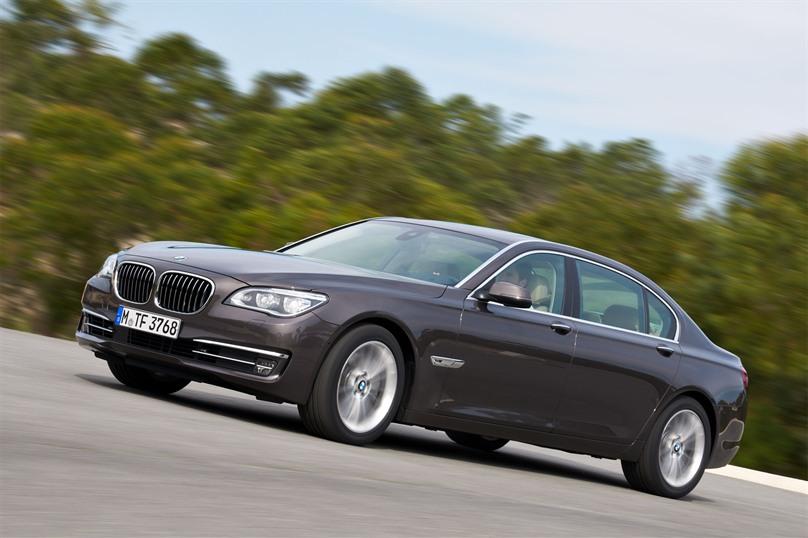 Những mẫu xe hơi 4 chỗ hạng sang đáng chú ý tại Việt Nam