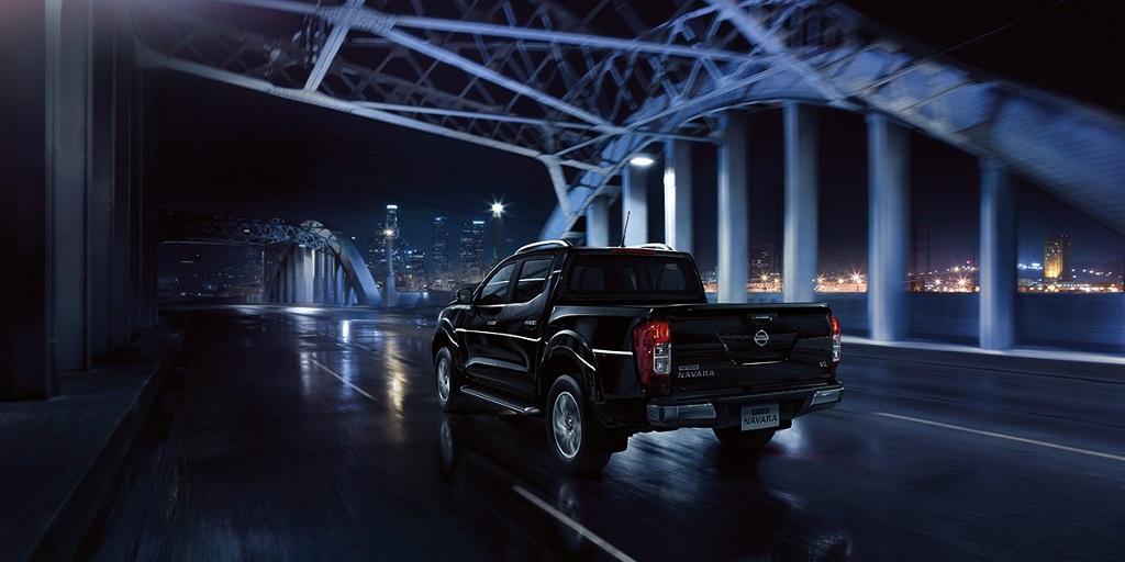 Với 830 triệu đồng, chọn Ford Ranger, Mazda BT50 hay Nissan Navara?