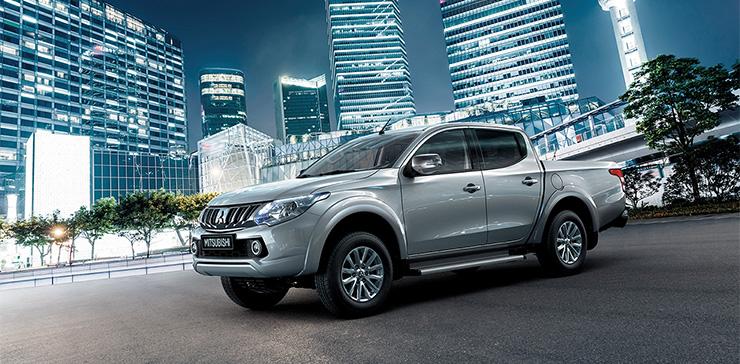 Dưới 800 triệu, chọn bán tải nào giữa Mazda BT50 và Mitsubishi Triton 