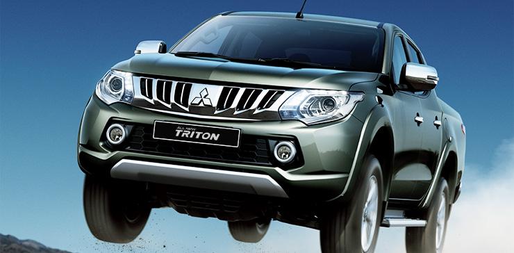 Dưới 800 triệu, chọn bán tải nào giữa Mazda BT50 và Mitsubishi Triton 