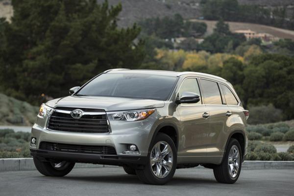 Gia đình đông người chọn SUV nhập khẩu Toyota Highlander hay Mazda CX-9 ?