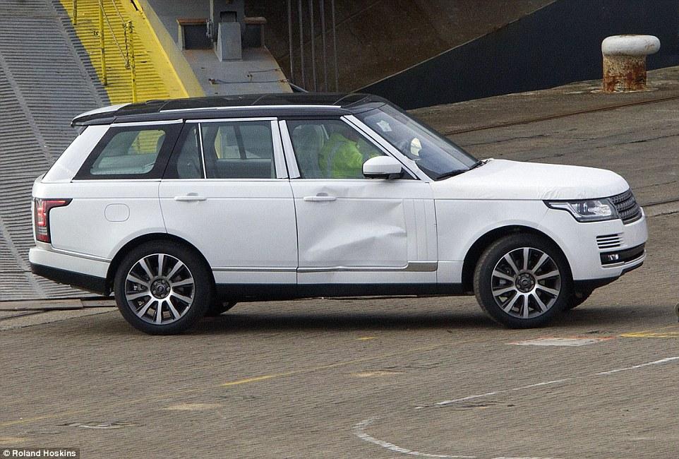 Ý kiến chuyên gia về cách khắc phục vết móp trên ô tô