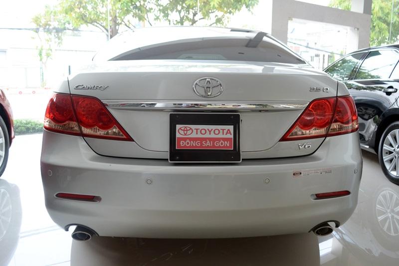 Mẹo kiểm tra ô tô đã qua sử dụng trước khi ngã giá