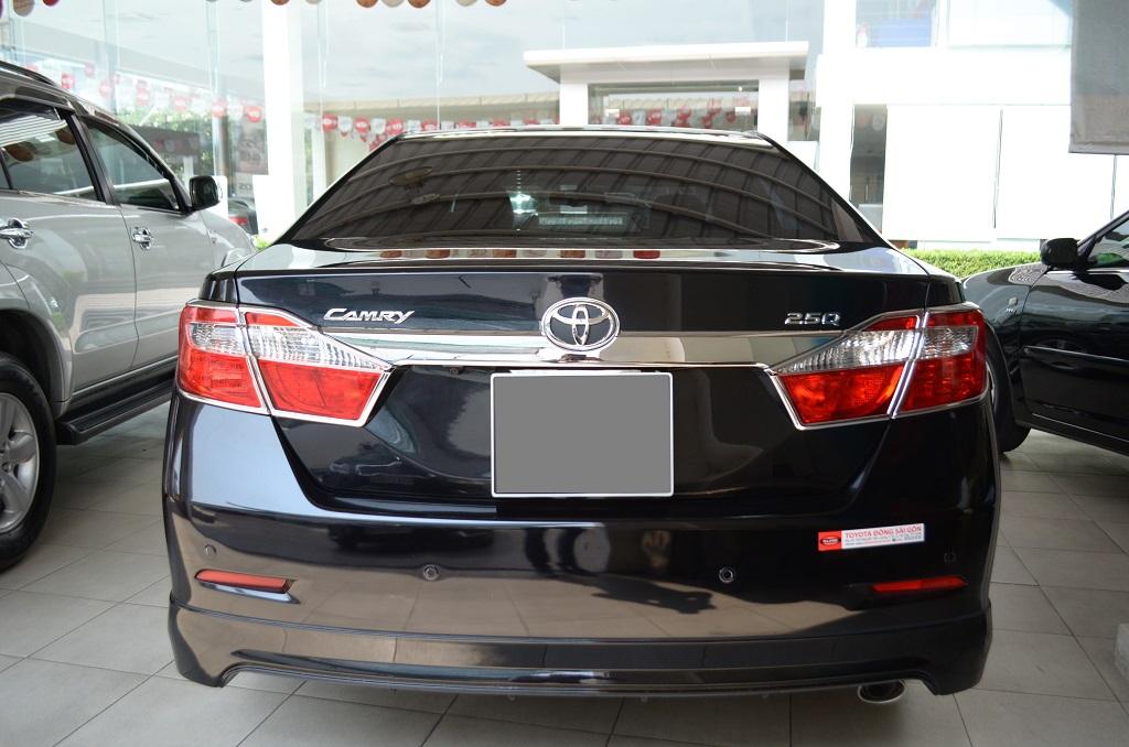 Chụp hình như thế nào để bán xe hơi cũ trực tuyến thành công ?