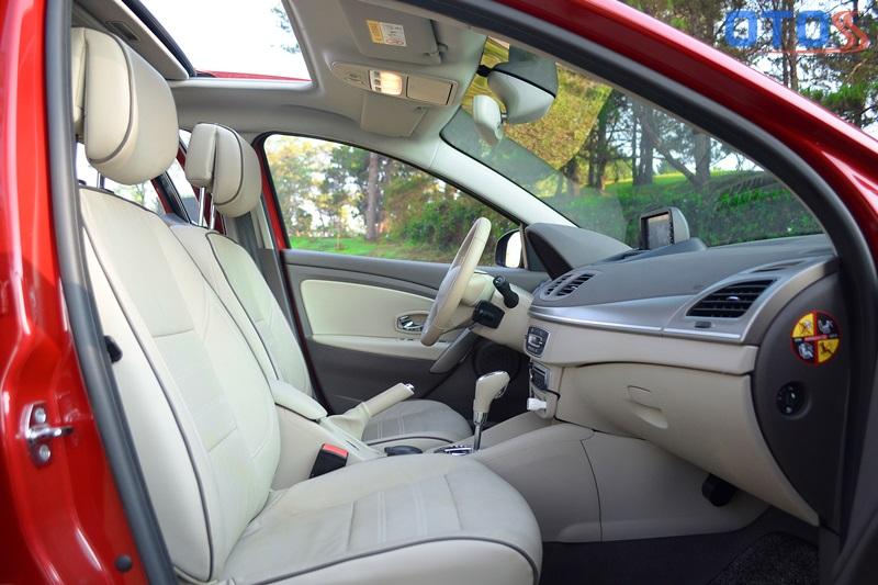 Chiêm ngưỡng Renault Megane - Mẫu xe đẹp mã bậc nhất dòng hatchback