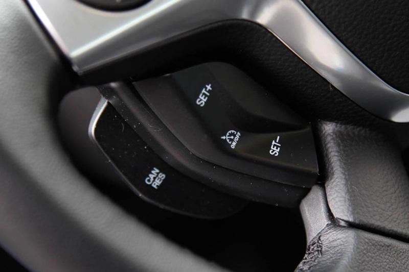 Cách sử dụng hệ thống điều khiển hành trình Cruise Control