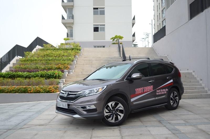 Xe gia đình 5 chỗ, nên mua Mazda CX-5 hay Honda CR-V?