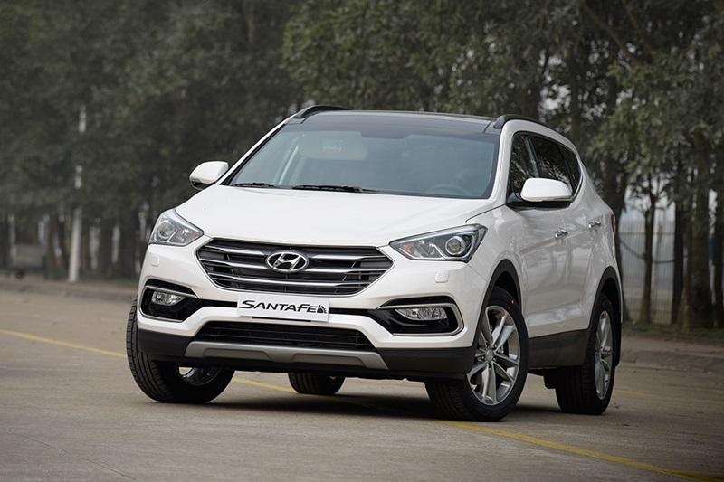 Đang dùng Honda CR-V, có nên lên đời với Hyundai SantaFe 2016?