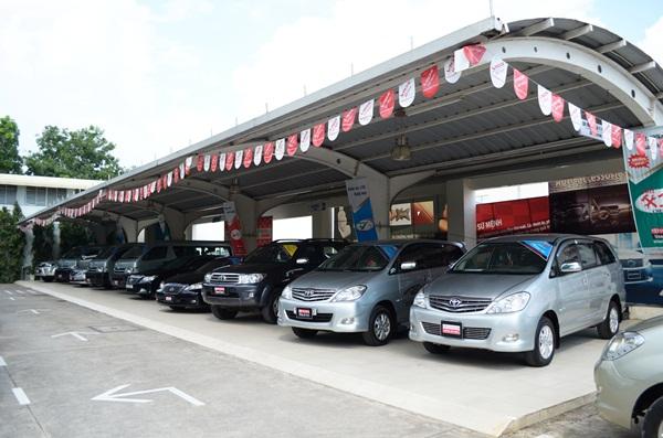 Cận Tết Nguyên Đán, mua ô tô đã qua sử dụng cần chú ý những gì?