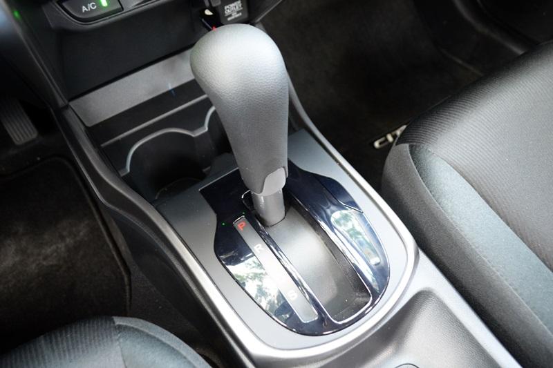 Sử dụng ô tô hộp số tự động, cần lưu ý những gì?