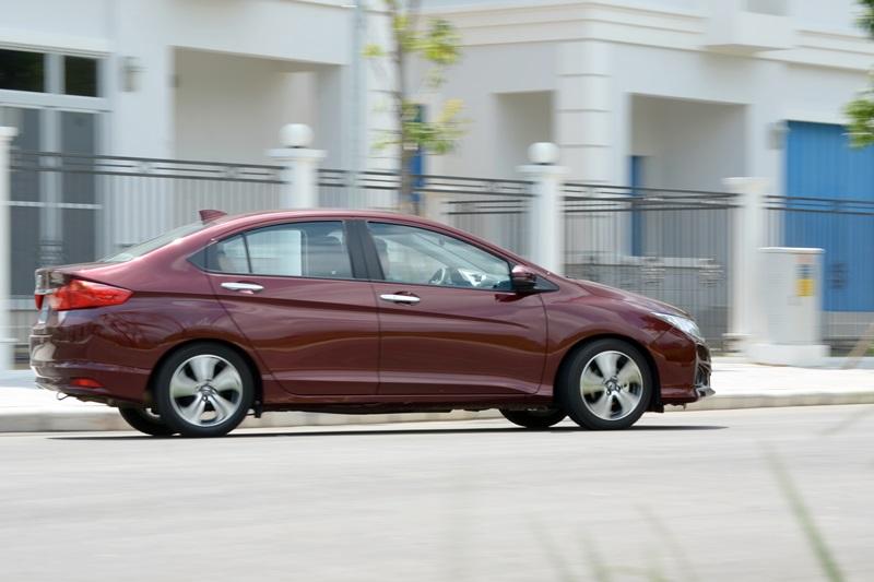 Sử dụng ô tô hộp số tự động, cần lưu ý những gì?