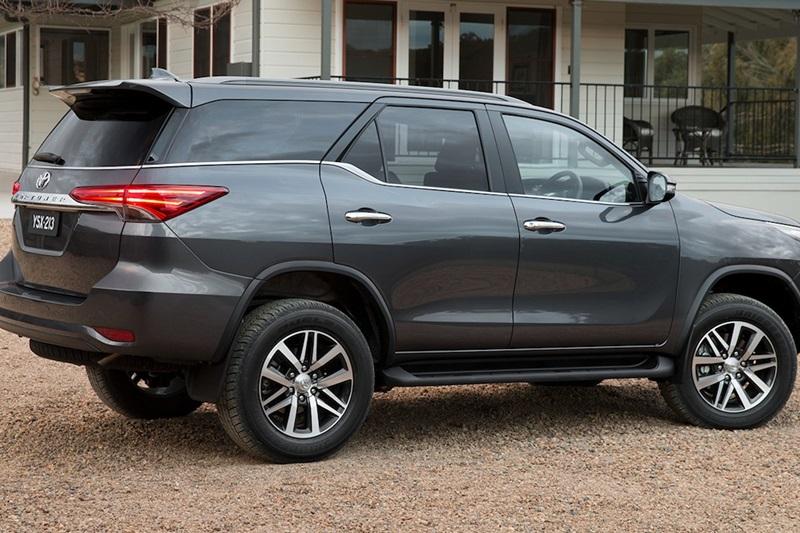 Mục sở thị mẫu SUV Toyota Fortuner thế hệ mới