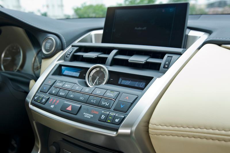 Chọn SUV hạng sang cỡ nhỏ nào với số tiền dưới 3 tỷ đồng ?