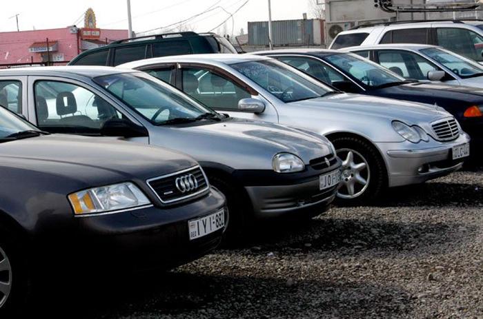 Mua xe Mitsubishi Attrage ở đâu