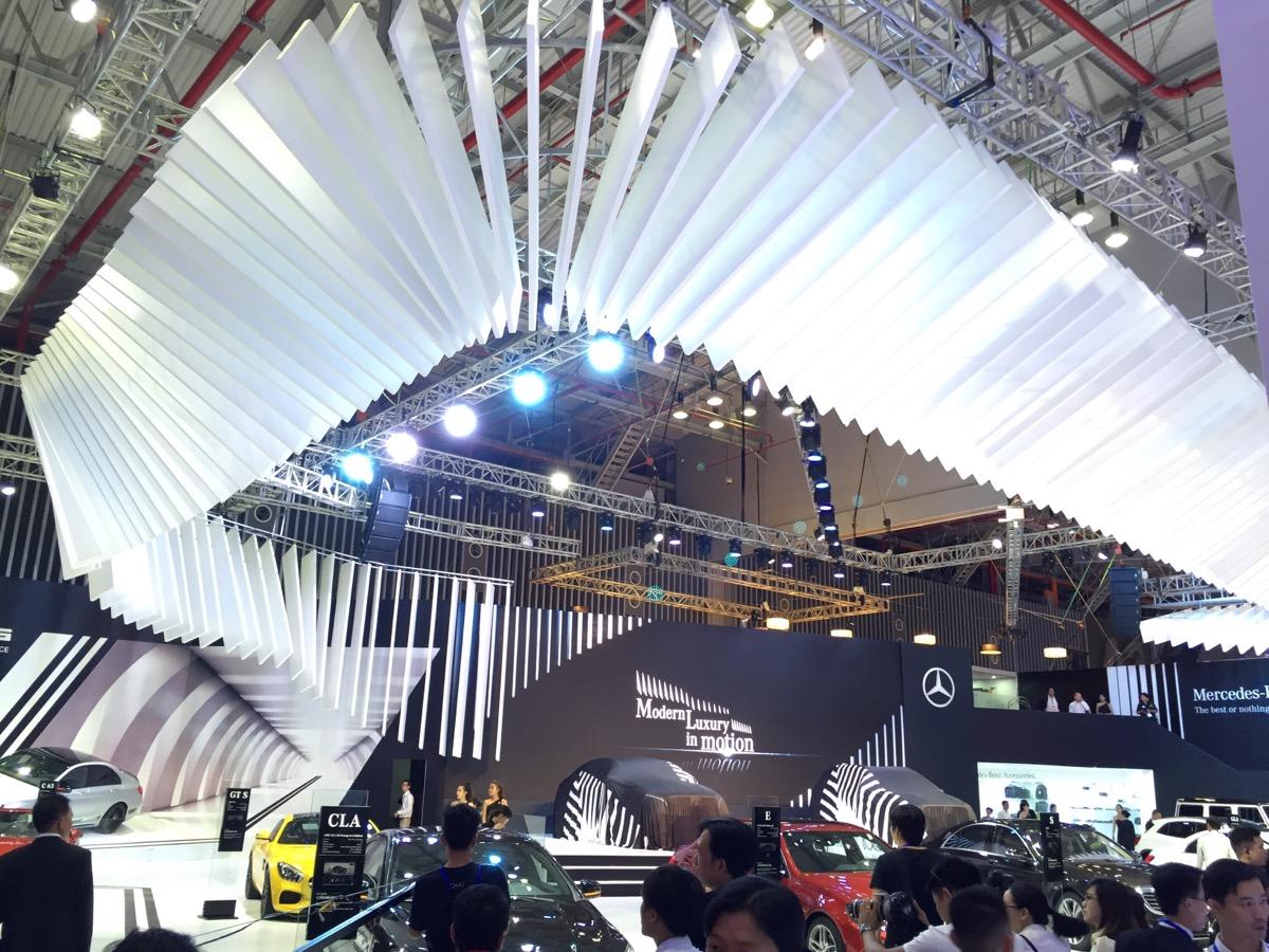 Triển lãm ô tô Việt Nam lần thứ 11 chính thức khai màn