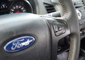 Cách sử dụng hệ thống điều khiển hành trình Cruise Control