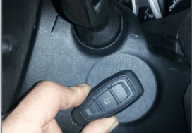 Làm gì khi chìa khóa thông minh hết pin?