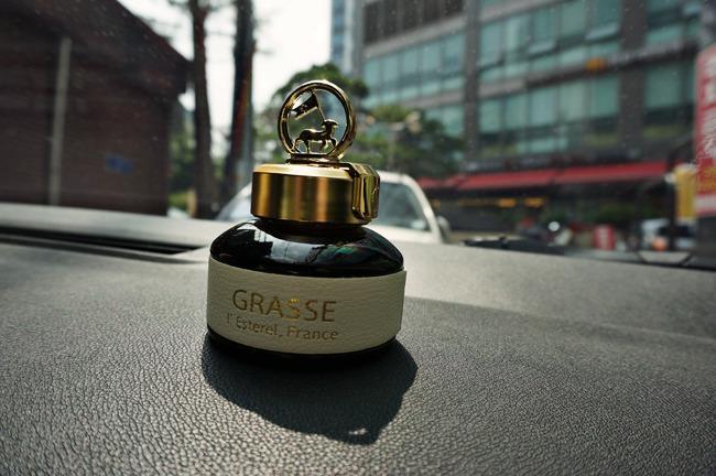 Những món phụ kiện nhất định phải có trên ô tô