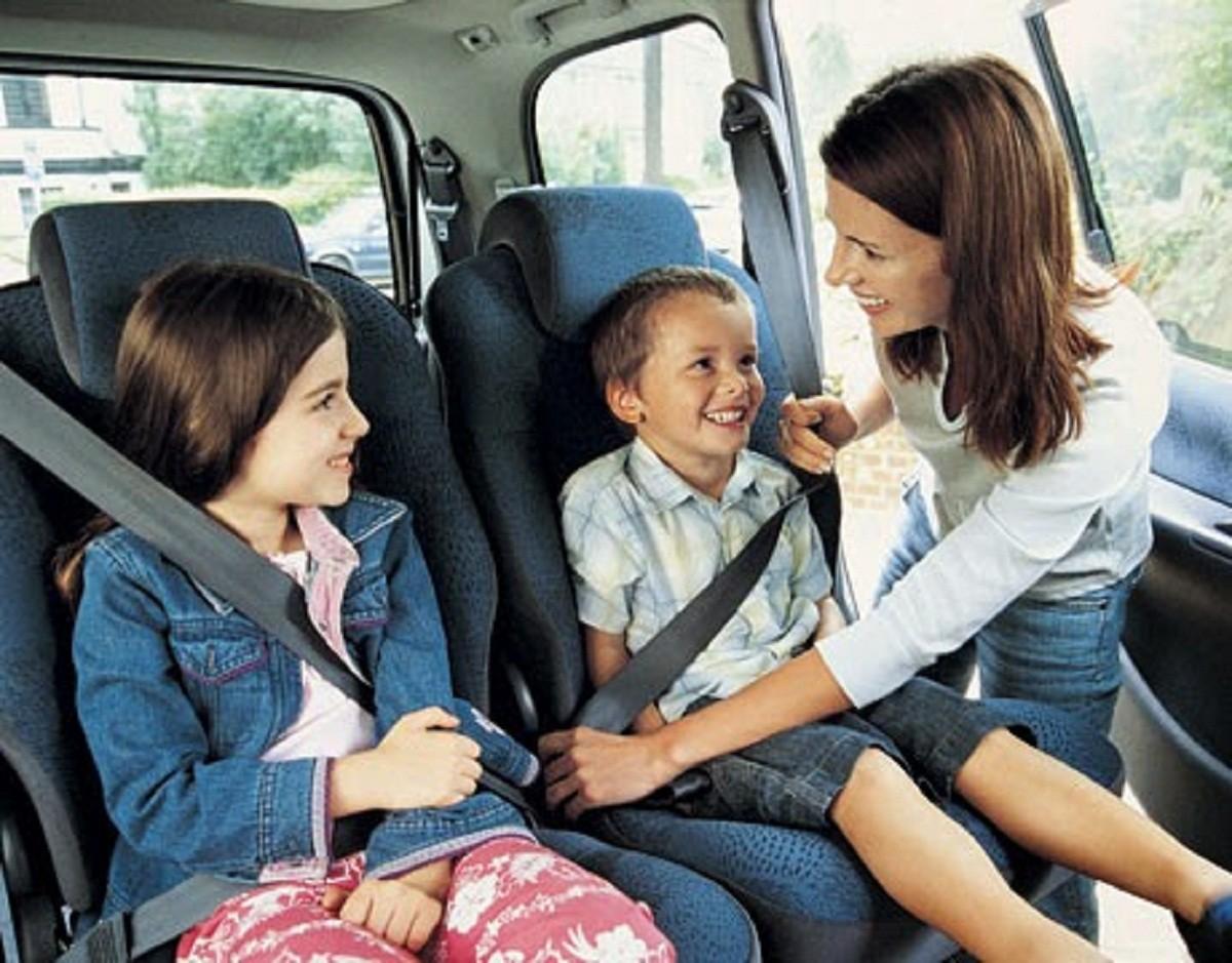 Luôn luôn sử dụng thắt dây an toàn