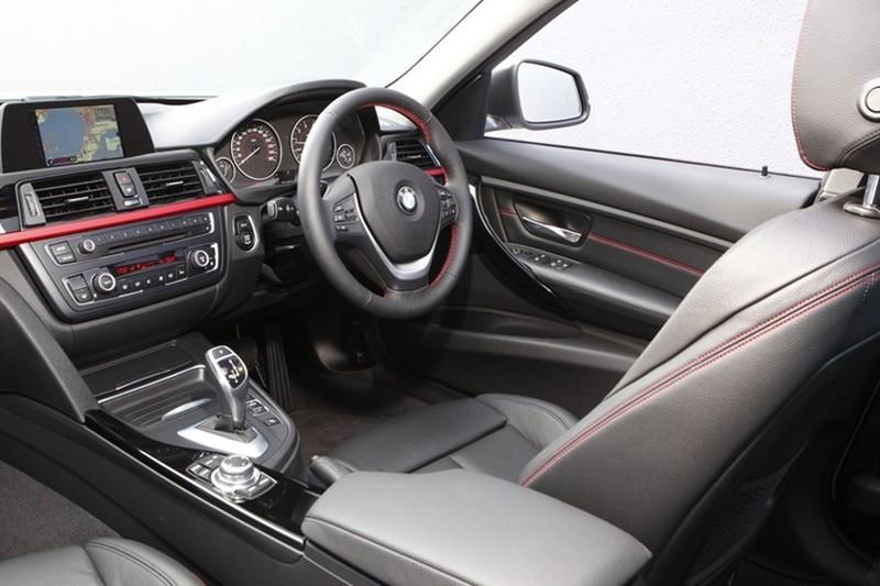 Với 850 triệu, chọn BMW 320i cũ hãy Ford Focus Titanium mới?