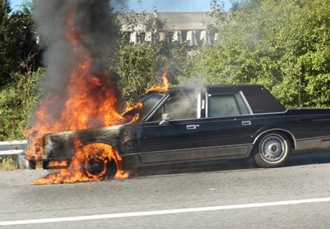 8 nguyên nhân phổ biến gây cháy nổ xe các bác tài cần biết