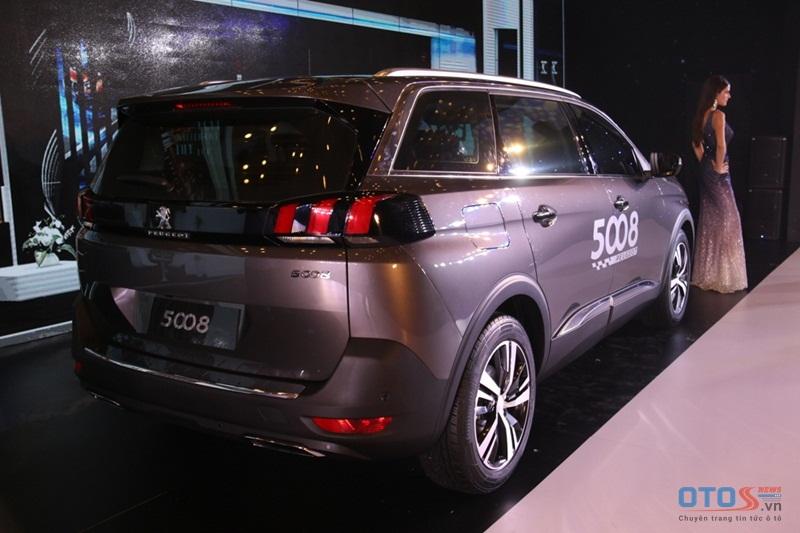 [Video]- Đánh giá nhanh Peugeot 5008: thời thượng và hiện đại, đối thủ nặng kí của Toyota Fortuner