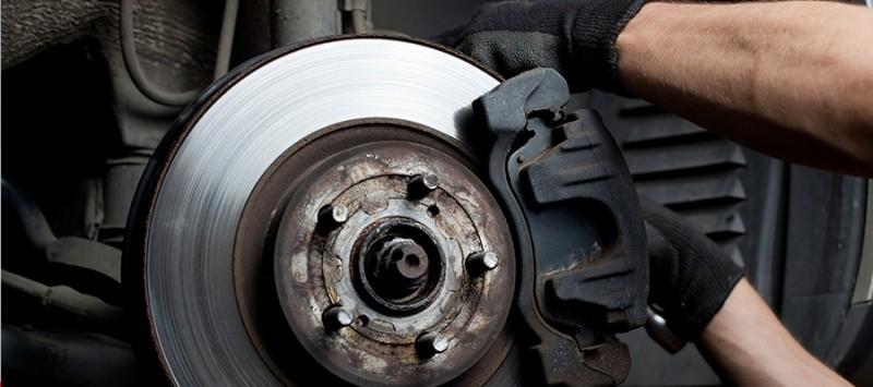 Những chi tiết cần kiểm tra trên ô tô trong mùa mưa