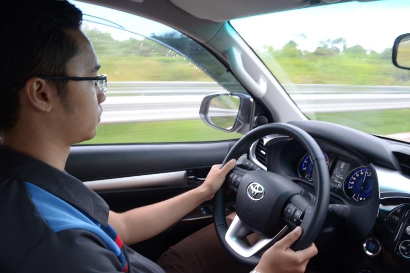 Lái thử xe cần lưu ý những điều gì?