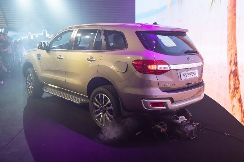 8 mẫu xe nổi bật vừa ra mắt thị trường Việt