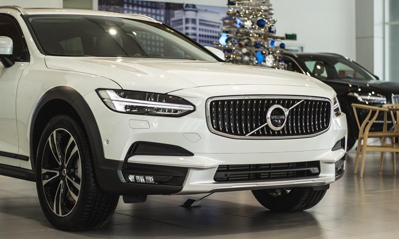 Cận cảnh Volvo V90 Cross Country 2018 sắp ra mắt