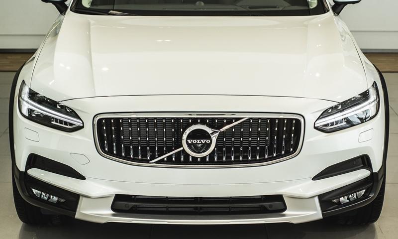 Cận cảnh Volvo V90 Cross Country 2018 sắp ra mắt