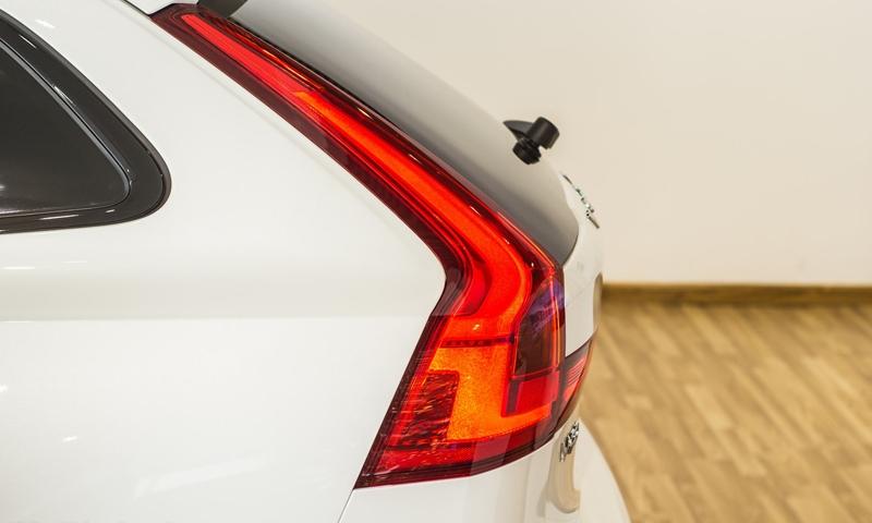 Cận cảnh Volvo V90 Cross Country 2018 sắp ra mắt