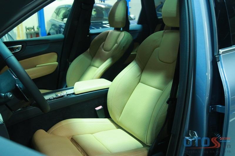 Cận cảnh Volvo XC60 2018 tại Việt Nam: Đẹp từ trong ra ngoài, an toàn bậc nhất thế giới