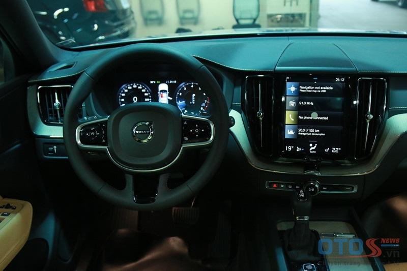 Cận cảnh Volvo XC60 2018 tại Việt Nam: Đẹp từ trong ra ngoài, an toàn bậc nhất thế giới