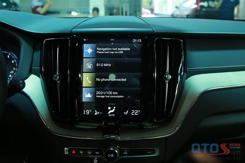 Cận cảnh Volvo XC60 2018 tại Việt Nam: Đẹp từ trong ra ngoài, an toàn bậc nhất thế giới