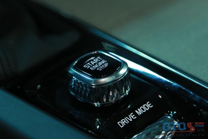 Cận cảnh Volvo XC60 2018 tại Việt Nam: Đẹp từ trong ra ngoài, an toàn bậc nhất thế giới