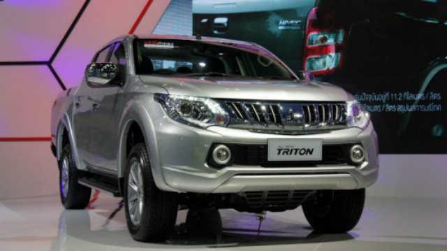 Hình ảnh xe Triton màu bạc