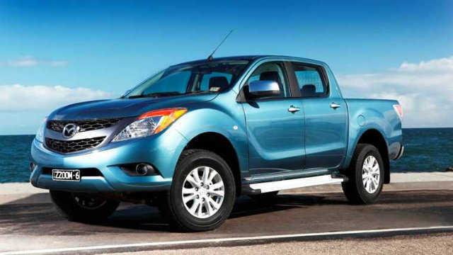 Hình ảnh xe Mazda BT50 màu xanh