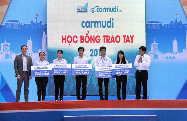 Carmudi tổng kết chương trình Học Bổng Trao Tay 2015
