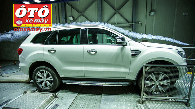 Bật mí khả năng tiết kiệm nhiên liệu của Ford Everest mới