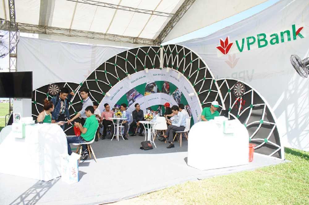 Vay mua ô tô dễ dàng với VP Bank tại Chợ săn xe 2016