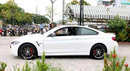 Dân chơi Sài Gòn bỏ 300 triệu độ BMW 428i thành M4