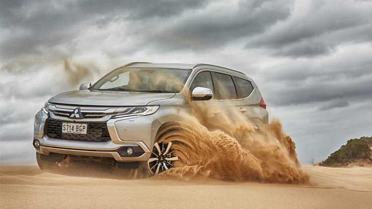 ĐÁNH GIÁ MITSUBISHI ALL NEW PAJERO SPORT 2017