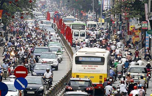 Kinh nghiệm lái xe trong đường đông đúc