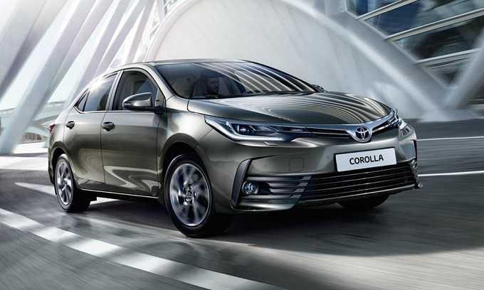 So sánh xe Toyota Altis 2018 với Altis 2017: Tìm lại ánh hào quang