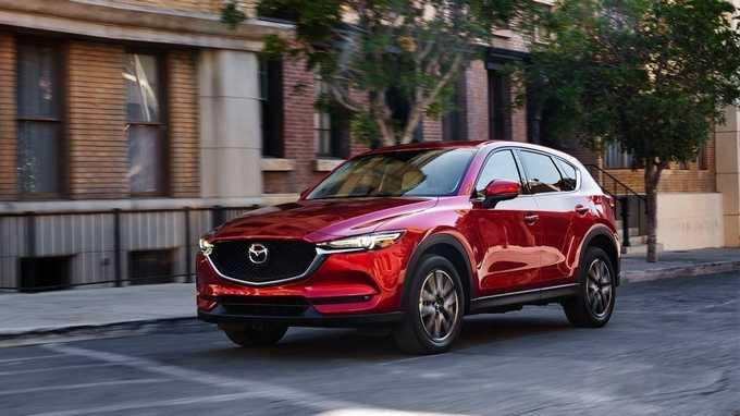 Mazda CX5 2017 là mẫu xe dưới 2 tỷ có thiết kế ngoại thất cực kỳ ấn tượng.