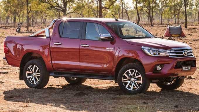 Toyota Hilux 2015 kế thừa những tinh hoa và điểm mạnh của dòng model cũ.