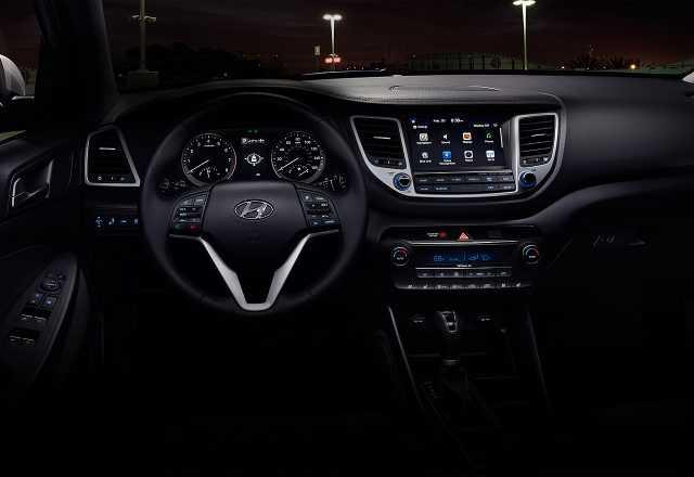 Nội thất cao cấp của xe ô tô 4 chỗ Hyundai Tucson - Nguồn: hyundaiusa.com